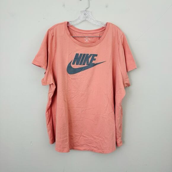 The Nike Tee Pink Short Sleeve Logo Shirt Women’s Size 2X - Picture 1 of 8